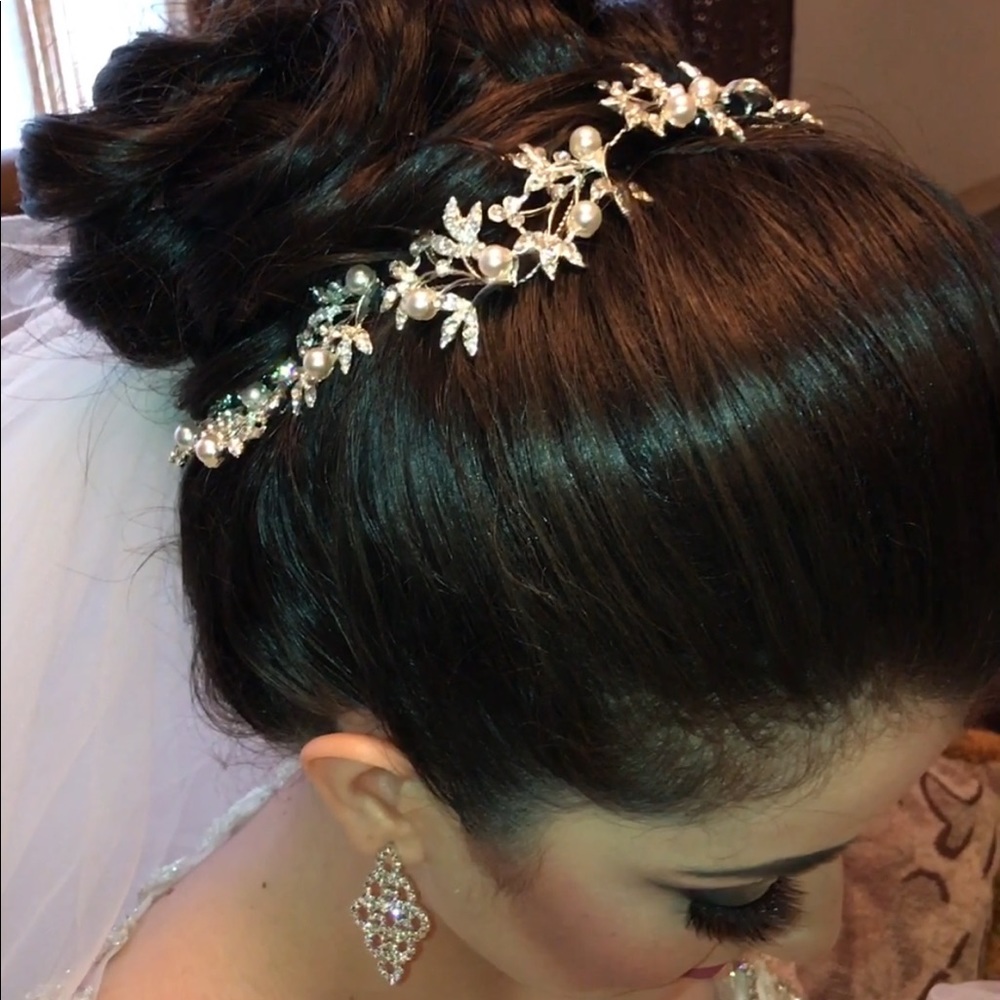 ✨Sparkly Head Piece✨